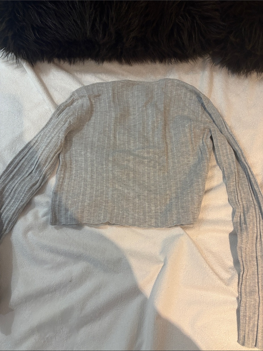 Garage Light Gray Ribbed Button-Front Crop Top - Picture 2 of 3